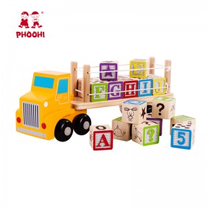 ДРВЕНА ИГРАЧКА КОЦКИ КАМИОН СО ALPHABET PHOOHI